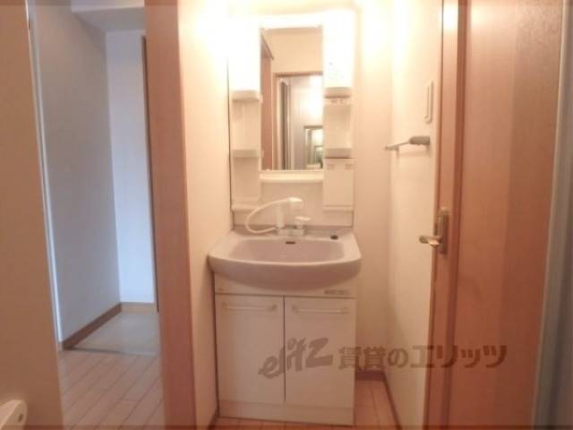 洗面所　独立洗面台