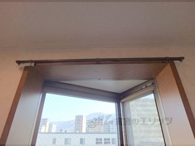 カーテンレール