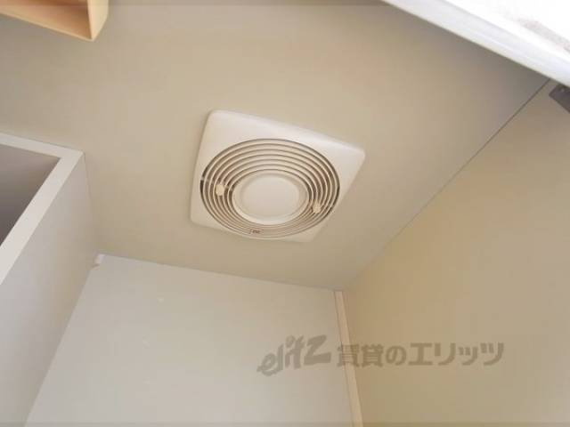 キッチン　換気扇