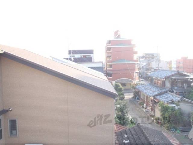 眺望　南向きの明るいベランダ