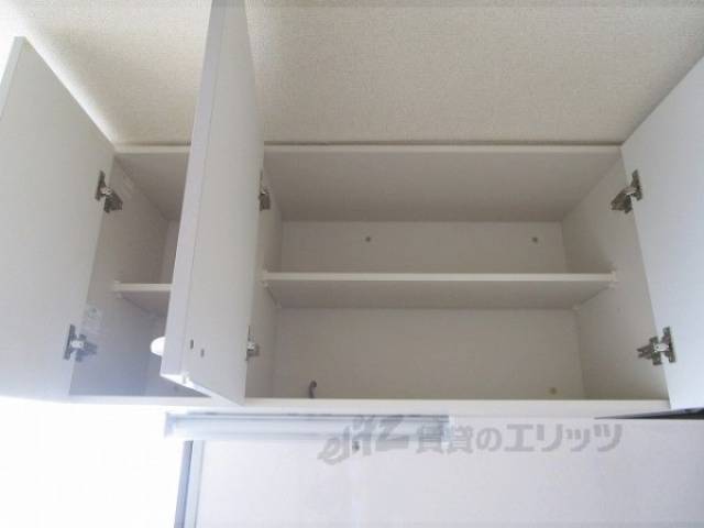 キッチン　上収納
