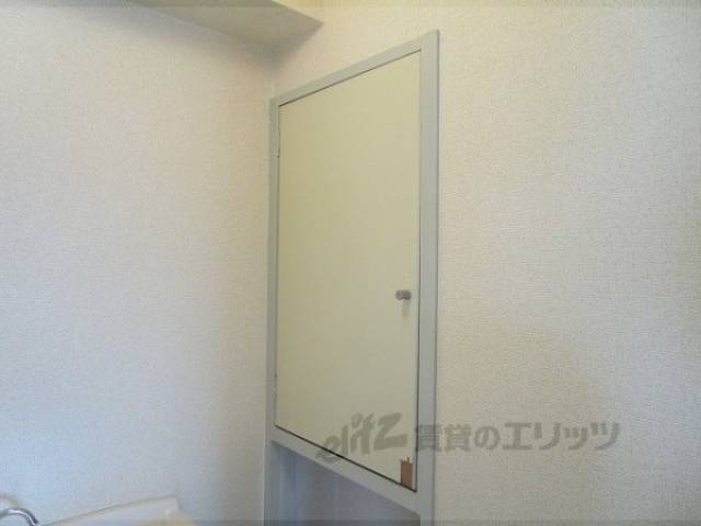 トイレ　収納