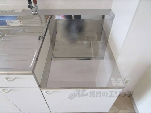 キッチン　コンロ置き場