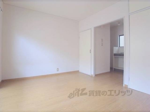 洋室　家具が起きやすい部屋の形です