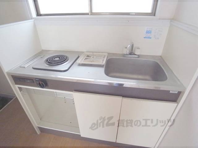 キッチン　電気コンロです