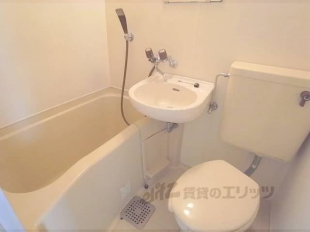 ユニットバス　お手入れ楽々のユニットバスです