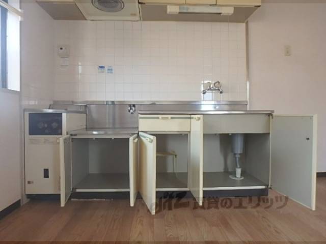 キッチン　下段収納