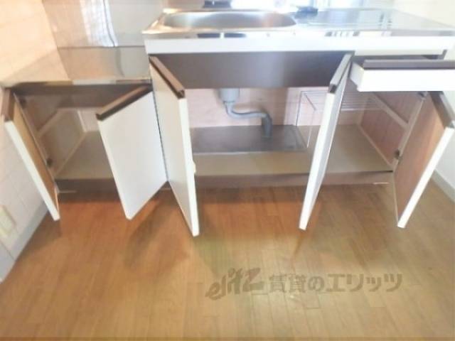 キッチン　収納