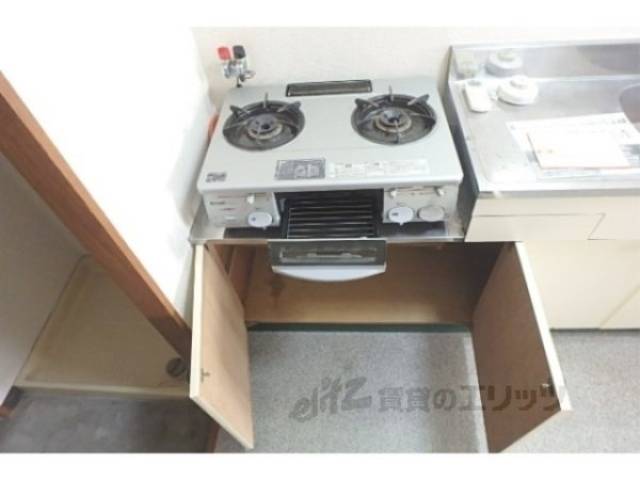 キッチン　キッチン下部収納