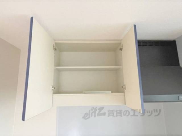 キッチン　収納上