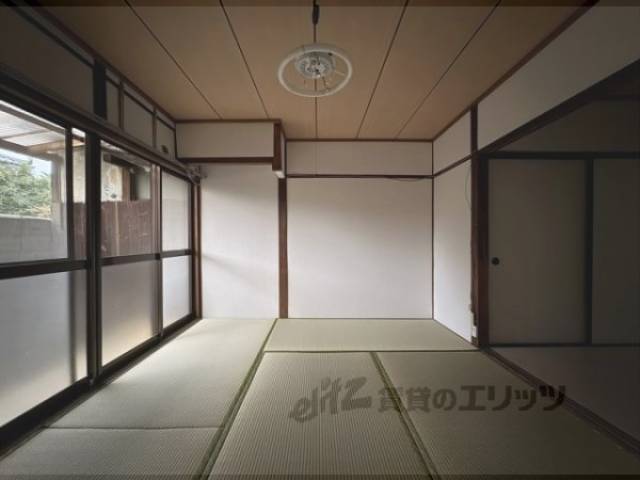 和室　6帖（1階）
