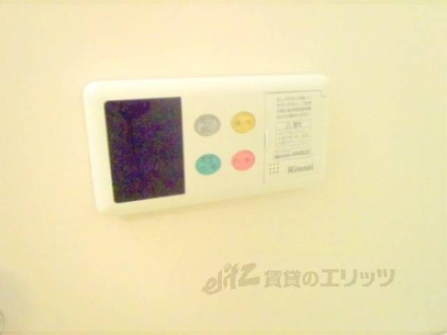給湯器リモコン　0
