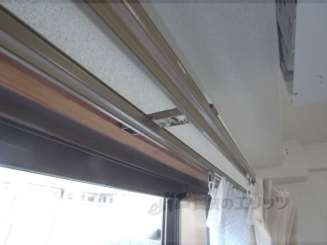 カーテンレール