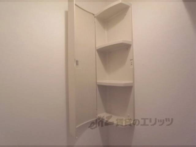 トイレ　収納