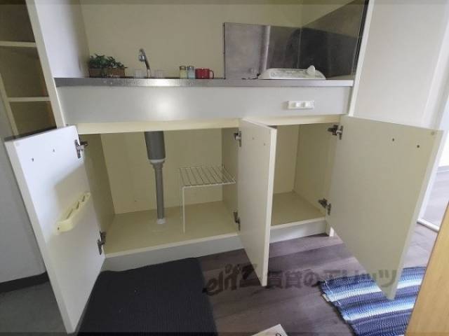 収納　収納下部