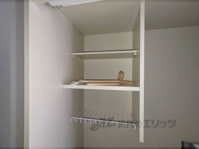 キッチン　収納上部