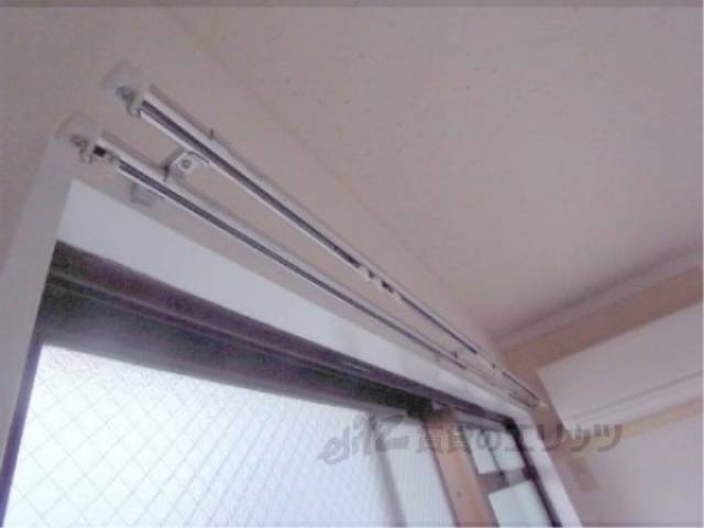 カーテンレール