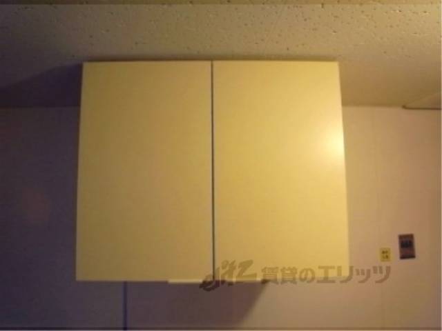 キッチン　キッチン上部収納