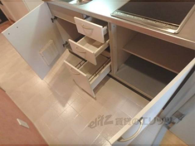 キッチン　収納