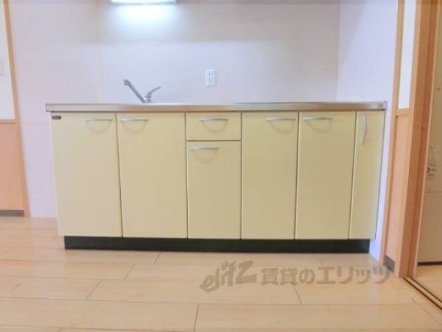 キッチン　下部収納