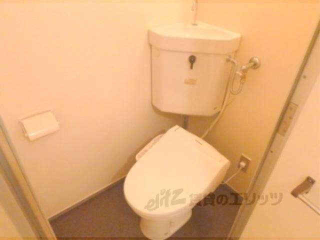トイレ　ウォシュレット付きのトイレです