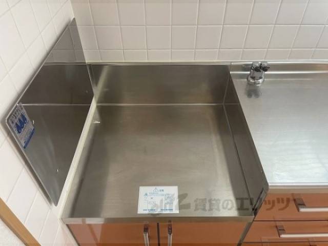 キッチン　コンロ置き場