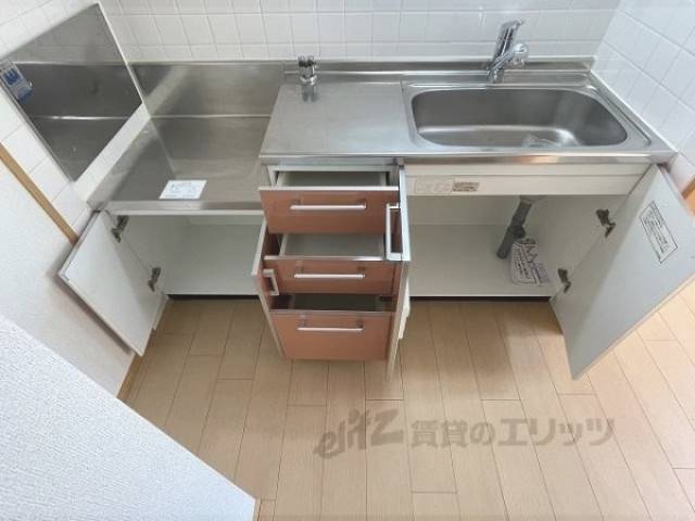 キッチン　下部収納