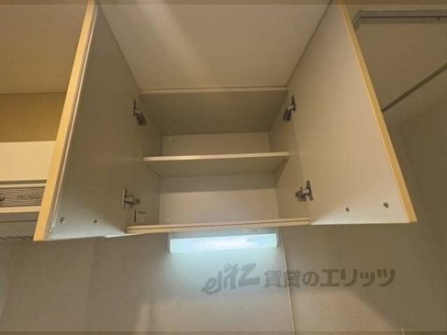 キッチン　収納上部