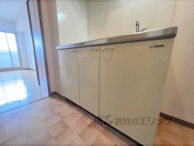 キッチン　収納下部