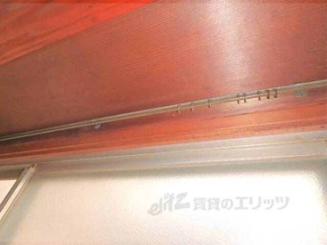 カーテンレール