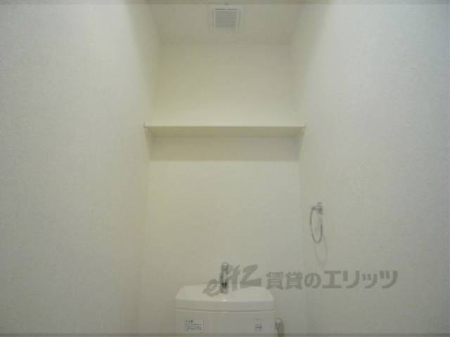 トイレ　物置き台
