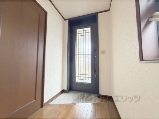 玄関　二階