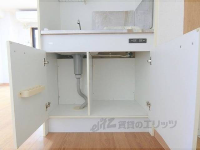 キッチン　キッチン下部収納