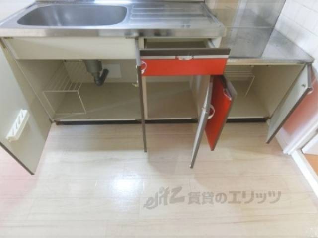 キッチン　収納