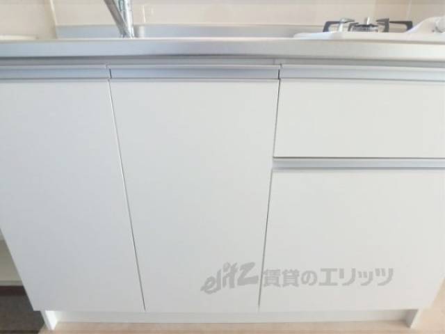 キッチン　収納
