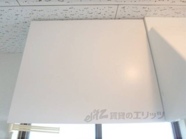 キッチン　収納