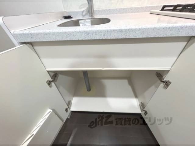 キッチン　下部収納