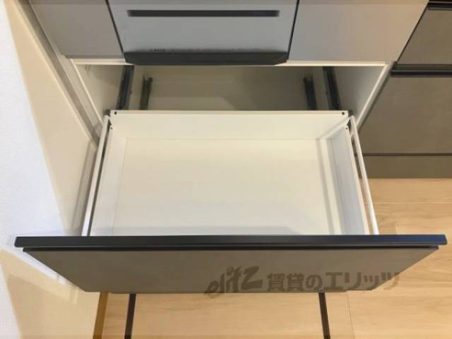 キッチン　下部収納
