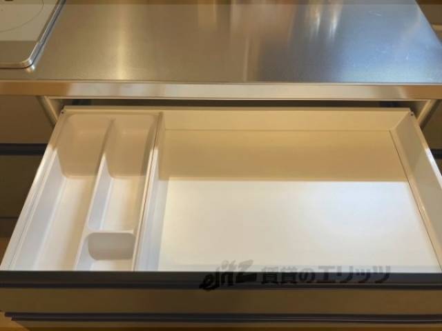 キッチン　下部収納