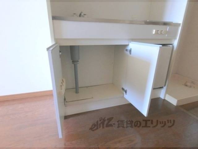 キッチン　下部収納