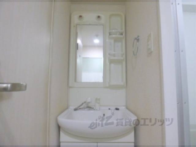 洗面所　独立洗面台