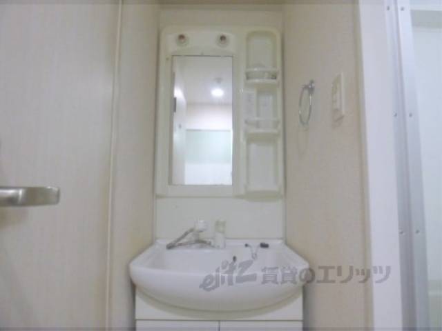 洗面所　独立洗面台