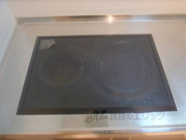 キッチン　2口コンロ