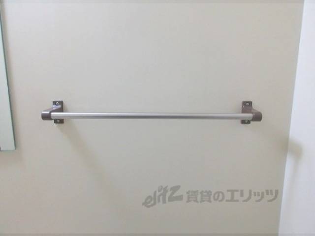 洗面所　タオル掛け