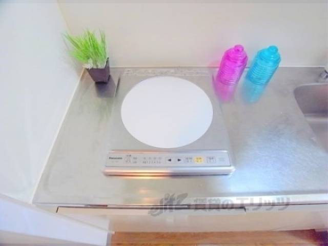 キッチン　シンク　電気タイプなので安全ですよ。