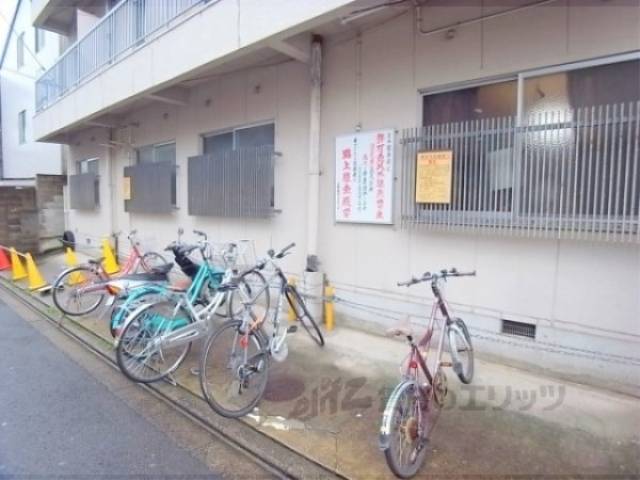 駐輪場　駐輪スペースもきちんとあります。
