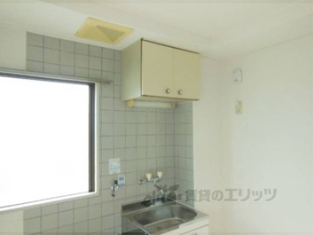 キッチン　上部収納