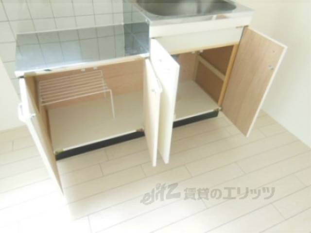 キッチン　下部収納