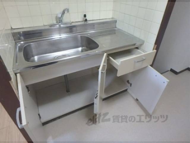 キッチン　下部収納