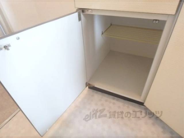 キッチン　下部収納
